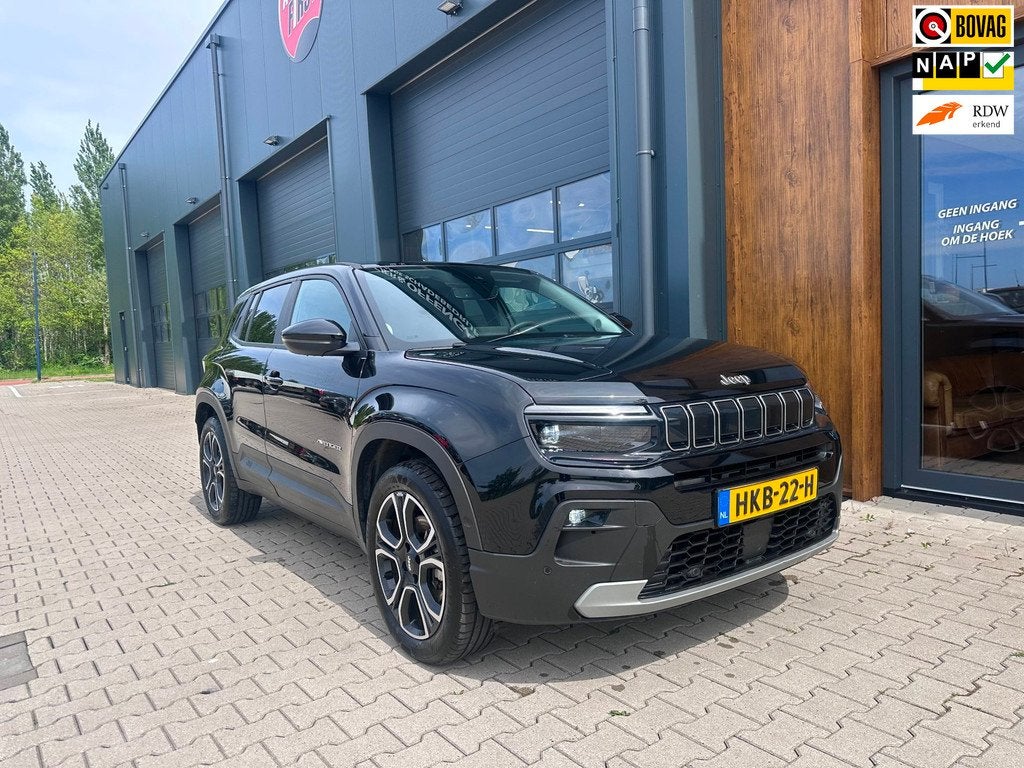 Jeep AVENGER 1.2 e-Hybrid Longitube l winterpakket l trekhaa, Gebruikt, 1199 cc, 620 kg, Zwart