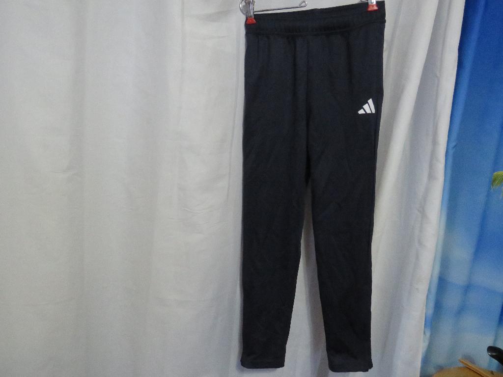 blauwe adidas aeroready trainings broek mt 140, Kinderen en Baby's, Kinderkleding | Maat 140, Adidas, Sport- of Zwemkleding, Ophalen of Verzenden