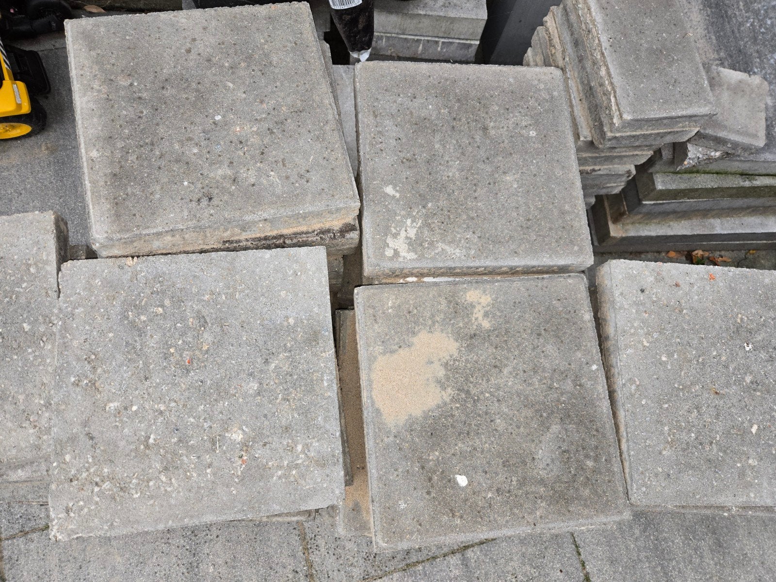 tegels 3030, Tuin en Terras, Ophalen, Gebruikt, Beton, Terrastegels