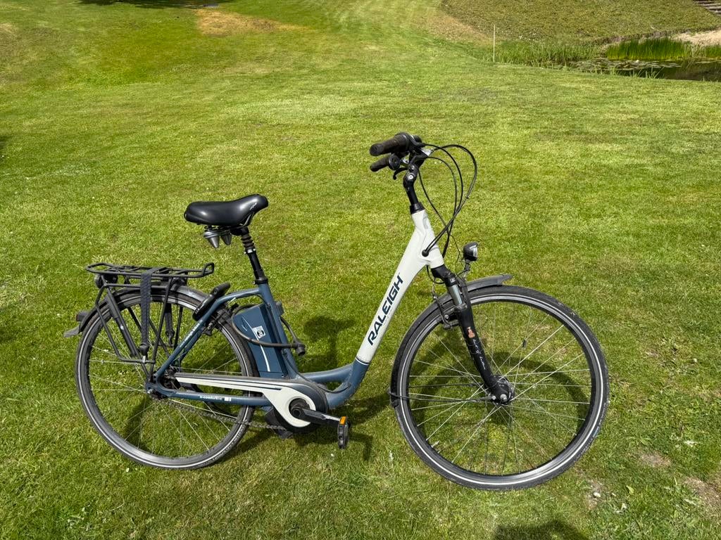 Mooie door oude man gereden e bike, Fietsen en Brommers, Elektrische fietsen, Minder dan 30 km per accu, Gebruikt, 55 tot 59 cm
