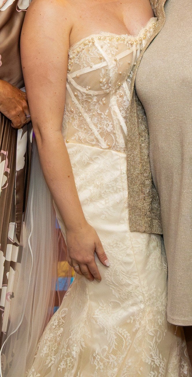 Trouwjurk te koop - mermaid dress -optioneel met lange sleep, Ophalen of Verzenden, Beige, Trouwjurk