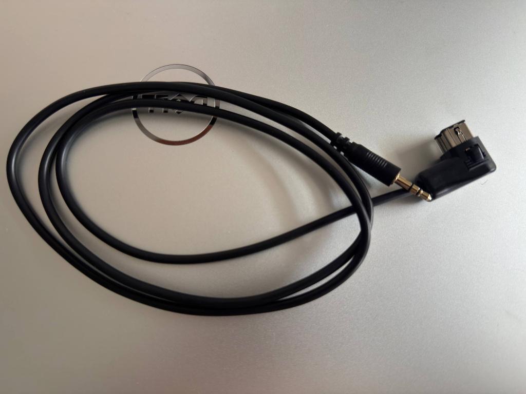 Pioneer IP-bus AUX 3,5mm kabel voor autoradio, Ophalen of Verzenden, Zo goed als nieuw