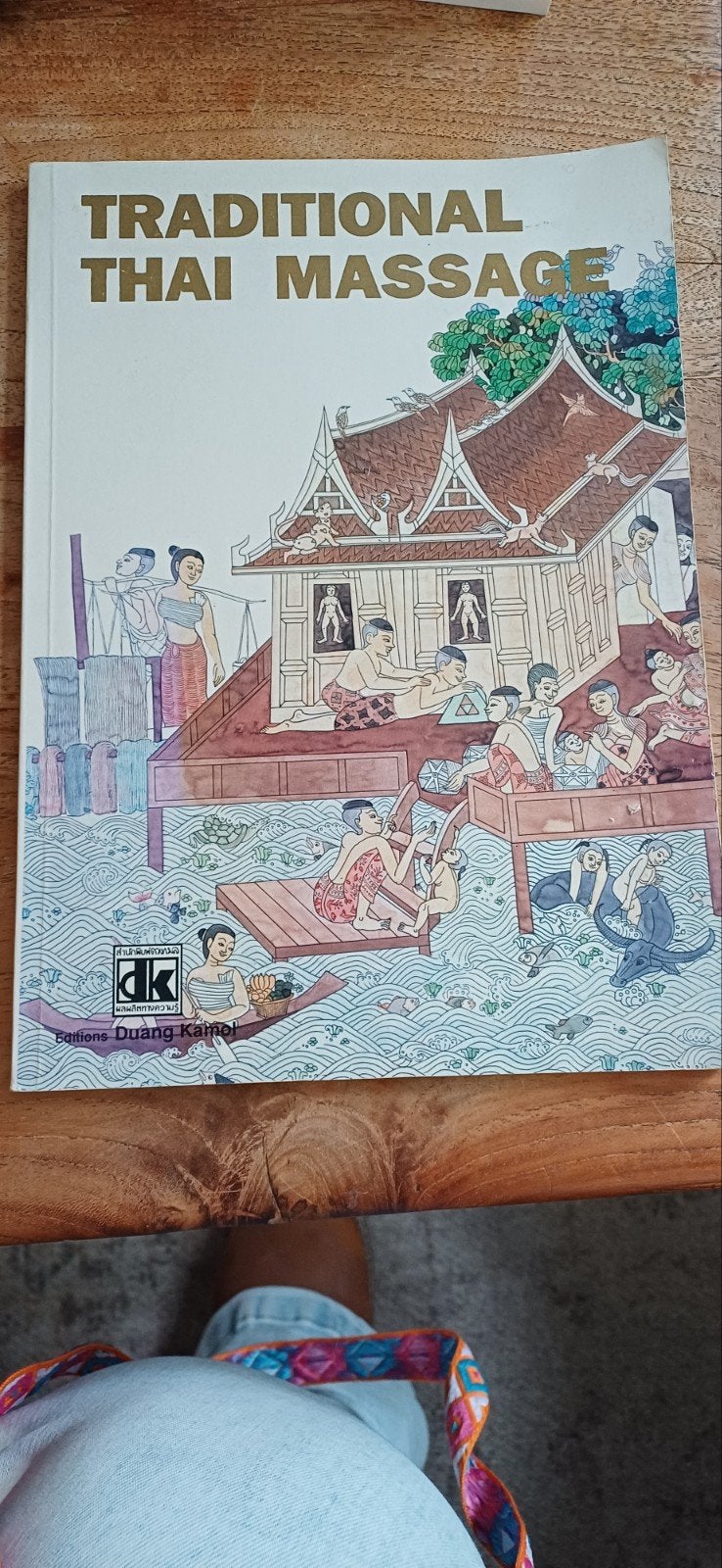 Grbruikt Traditional Thai Massage boekje, Ophalen of Verzenden, Gelezen, Overige typen