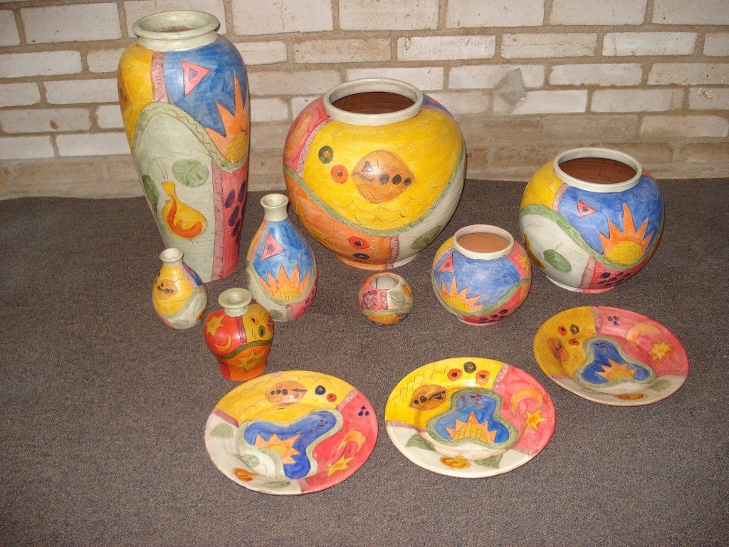 10 Delig Gekleurd Aardewerk    BZ 33 GJ, Ophalen