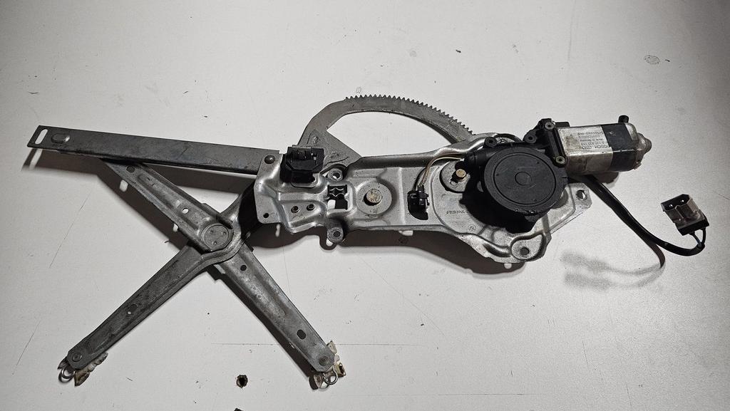Raammechaniek rechtsvoor met motor BMW 5-serie E34 513219440, Gebruikt, -, -, Ophalen of Verzenden