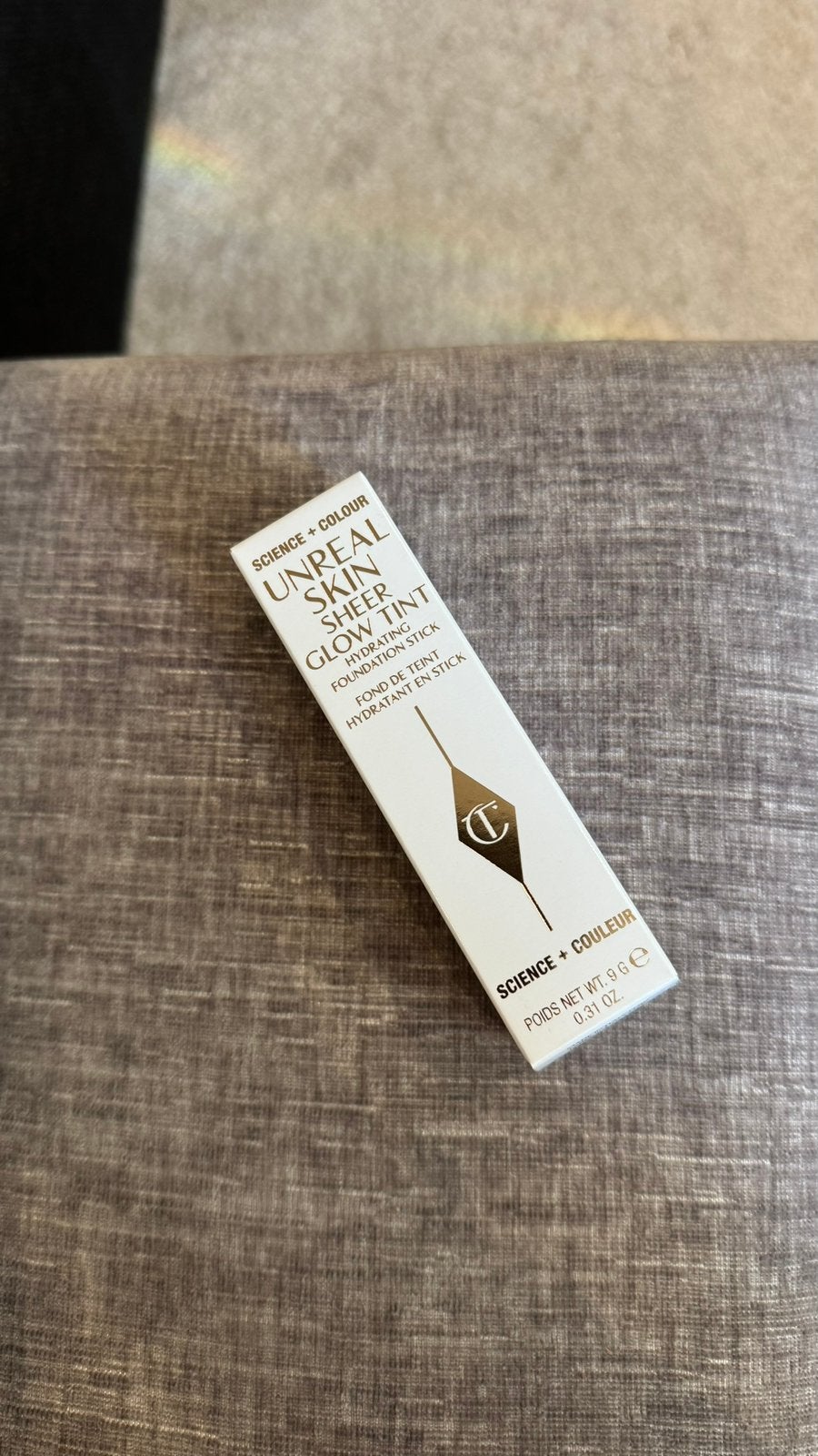 Charlotte tilbury unreal skin sheer glow tint, Sieraden, Tassen en Uiterlijk, Verzenden, Zo goed als nieuw, Beige, Gehele gezicht
