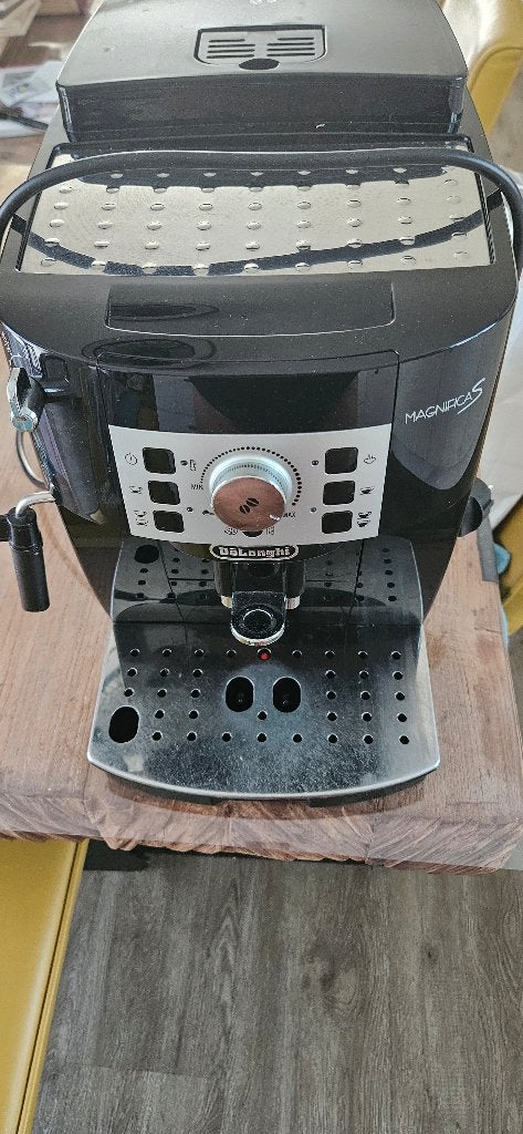 Koffiezetmachine DeLonghi, Ophalen, Zwart, Overige merken, Overige typen