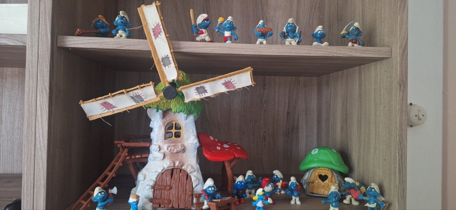 Grote collectie Smurfen beeldjes en huisjes, Ophalen of Verzenden, Gebruikt, Grote Smurf, Poppetje, Figuurtje of Knuffel