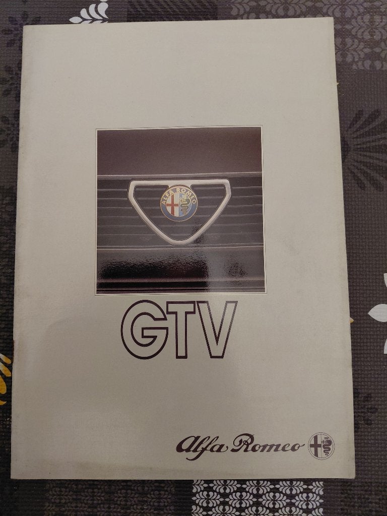 Brochure Alfa Romeo GTV 2.0 / GTV6 2.5, Gelezen, Alfa Romeo, Ophalen of Verzenden, Alfa Romeo