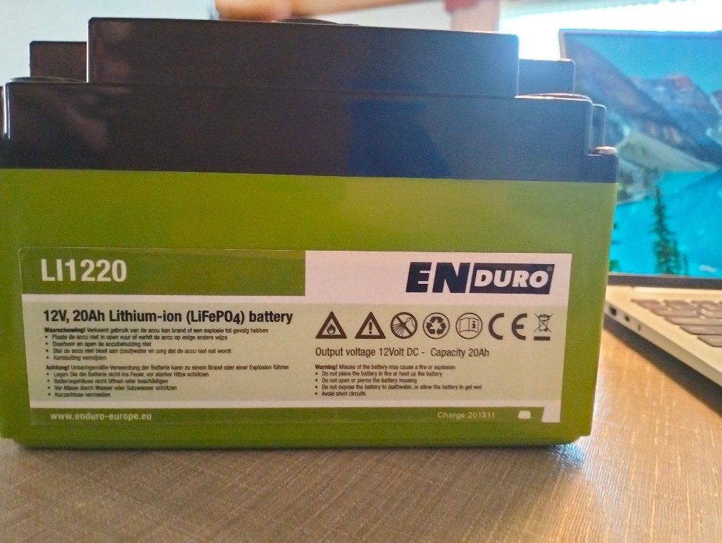 enduro accu li1220, Ophalen of Verzenden, Zo goed als nieuw