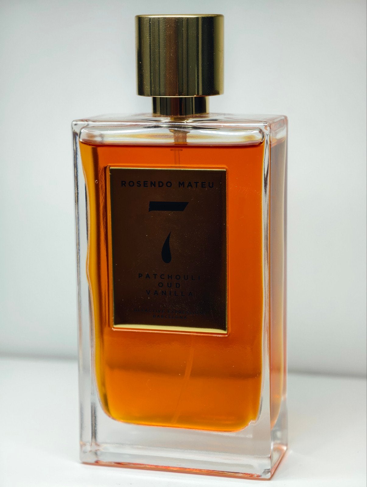 Rosendo Mateu No. 7 Patchouli Oud Vanilla 100ml, Sieraden, Tassen en Uiterlijk, Ophalen of Verzenden