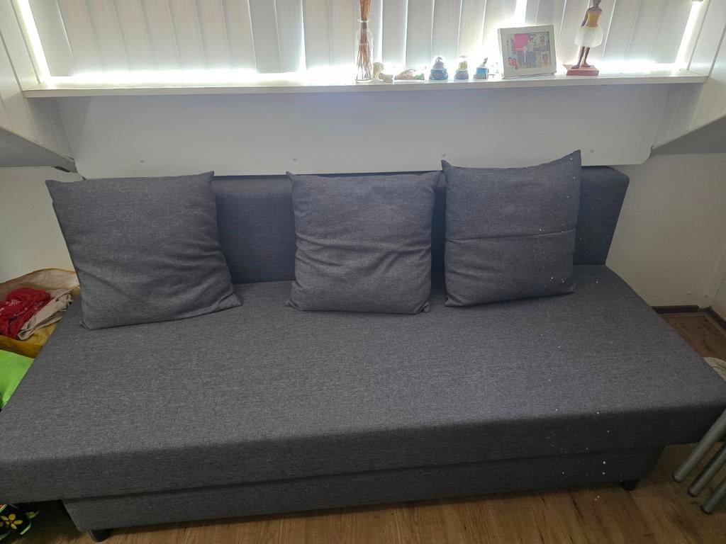 Grijze  Ikea slaapbank met kussens, Gebruikt, Tweepersoons, Ophalen of Verzenden, Overige maten