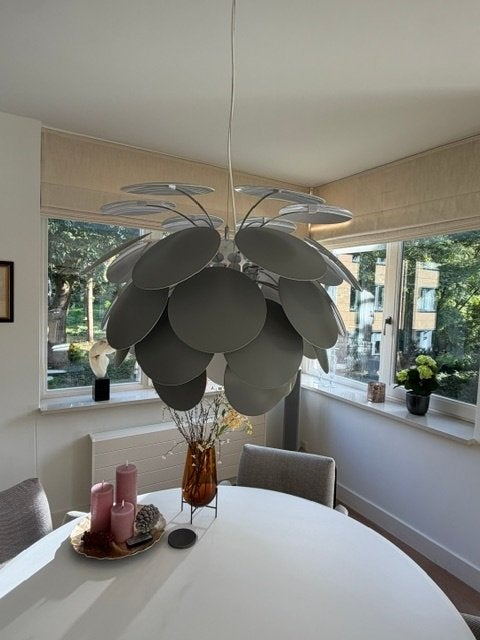 Foto 14 van Design Eetkamertafel COR Conic / Alvo stoelen en hanglamp