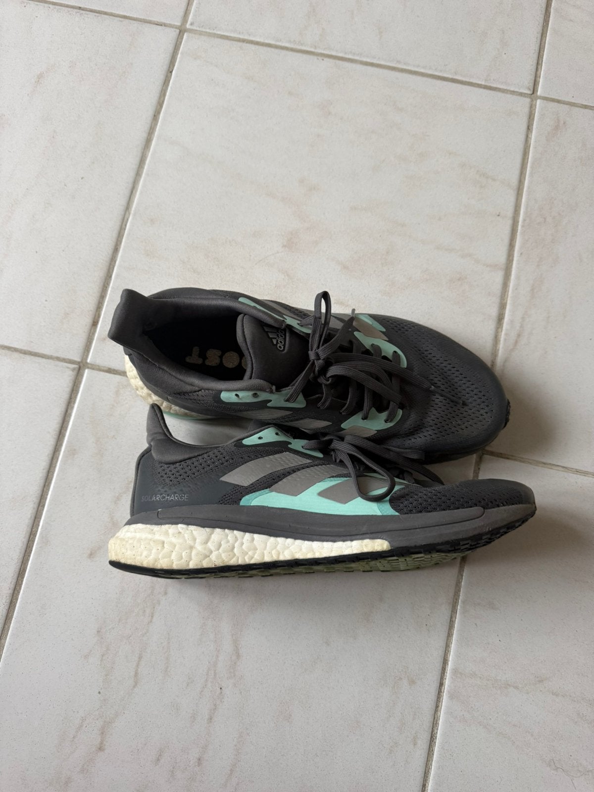 Adidas solarcharge hardloopschoenen maat 40 2/3, Adidas, Gebruikt, Hardloopschoenen, Ophalen of Verzenden
