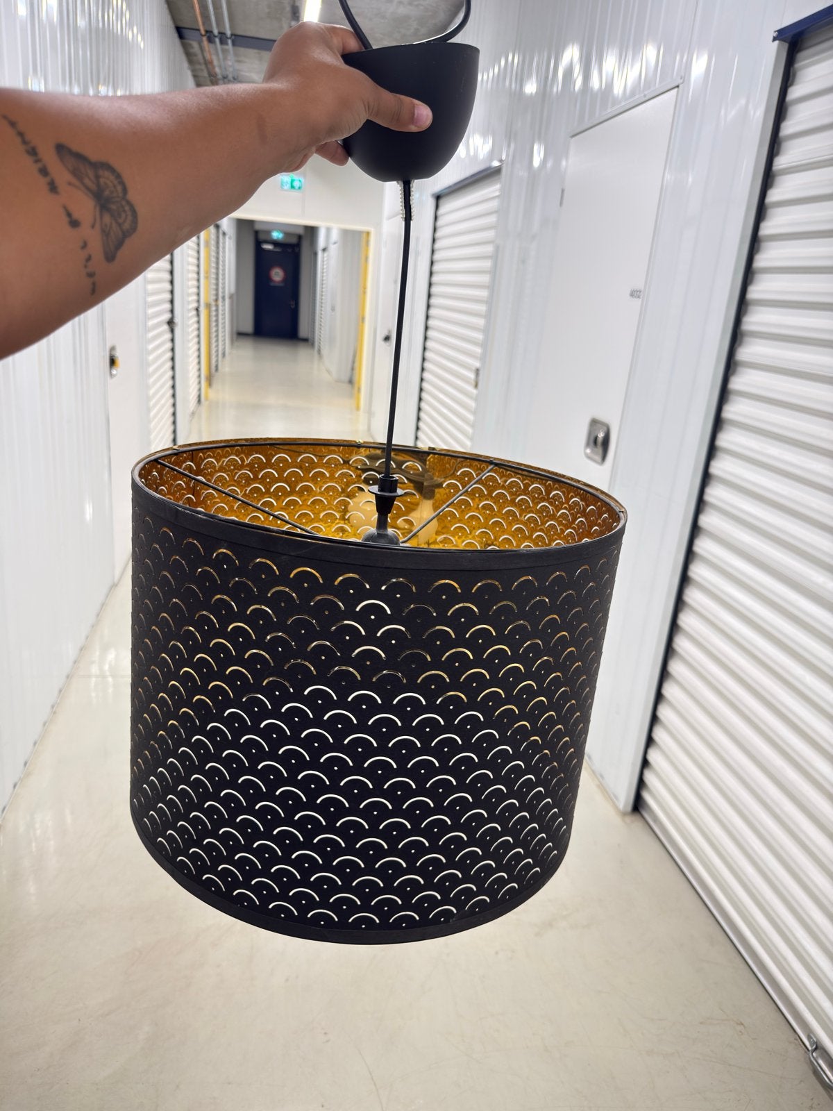 IKEA Hanglamp Zwart met Gouden Binnenkant, Ophalen, Gebruikt, Metaal, E27 (groot)
