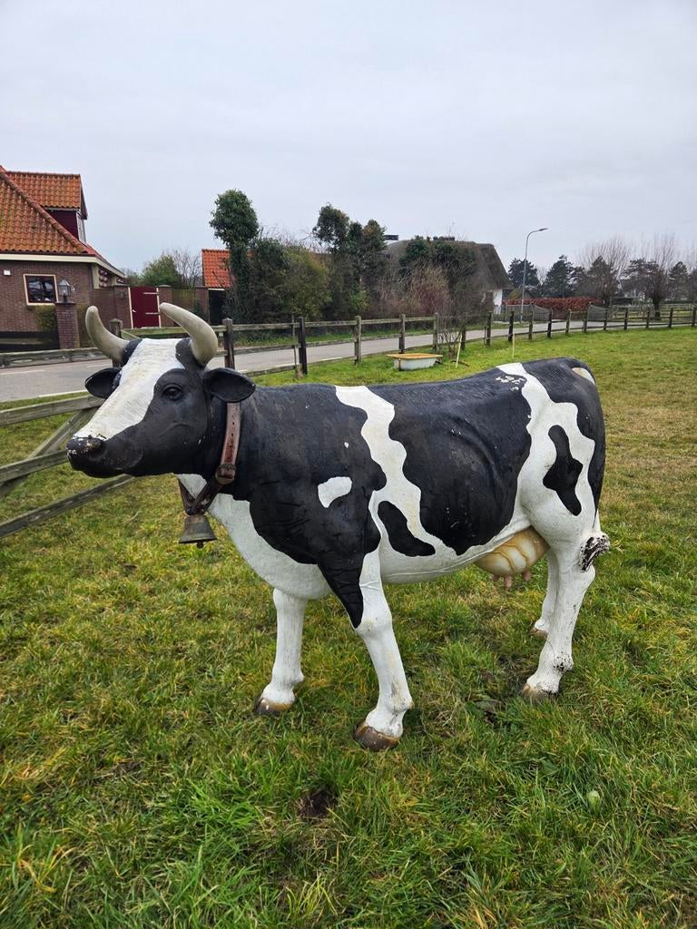 Grote decoratieve koe - Zwart-wit beeld, Tuin en Terras, Tuinbeelden, Ophalen, Gebruikt, Kunststof, Dierenbeeld