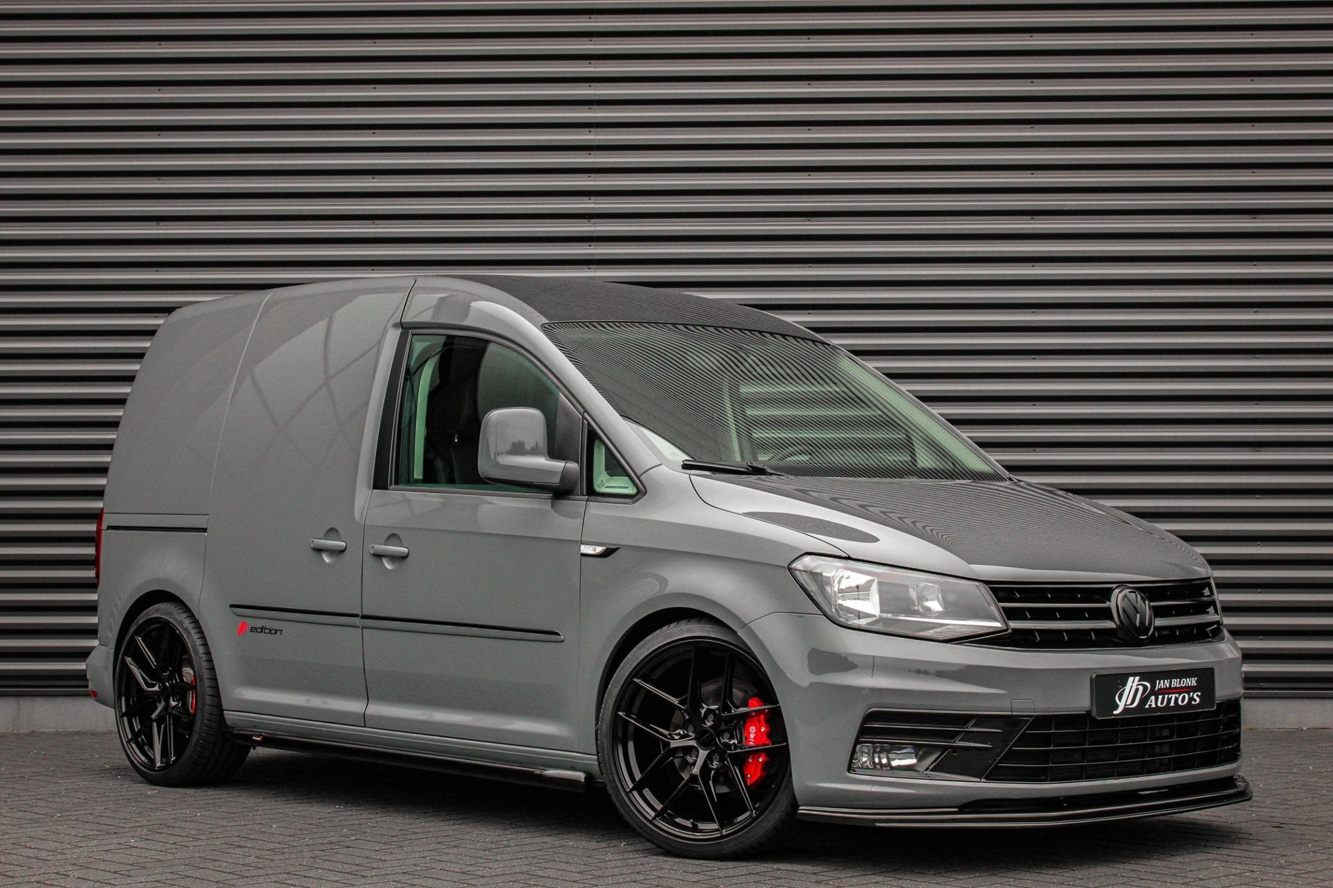 Volkswagen Caddy 2.0 TDI L1H1 185PK NARDO GREY LOOK / 72DKM, Voorwielaandrijving, Gebruikt, 4 cilinders, Volkswagen
