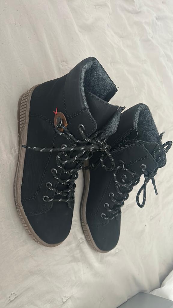 Rieker, Ophalen of Verzenden, Zo goed als nieuw, Bruin, Sneakers of Gympen