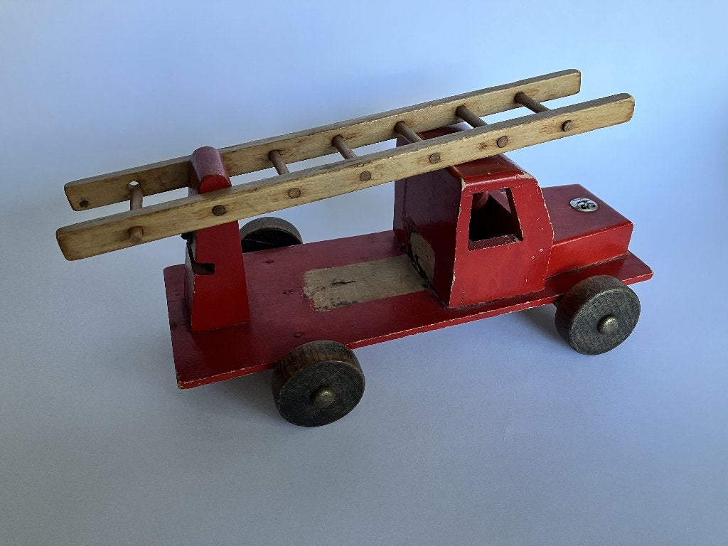 Houten speelgoed: brandweerwagen, Ophalen of Verzenden, Gebruikt, Duw- of Trekspeelgoed