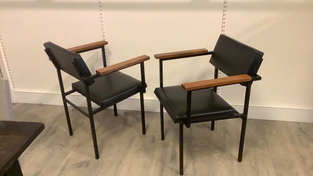Vitage stoelen 2 stuks, Huis en Inrichting, Stoelen, Gebruikt, Twee, Overige materialen, Zwart, Ophalen