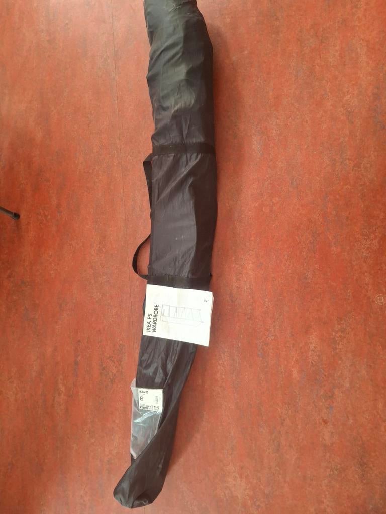 Ikea PS verrijdbare kledingkast, Ophalen, Kunststof, 75 cm of meer, Met plank(en)