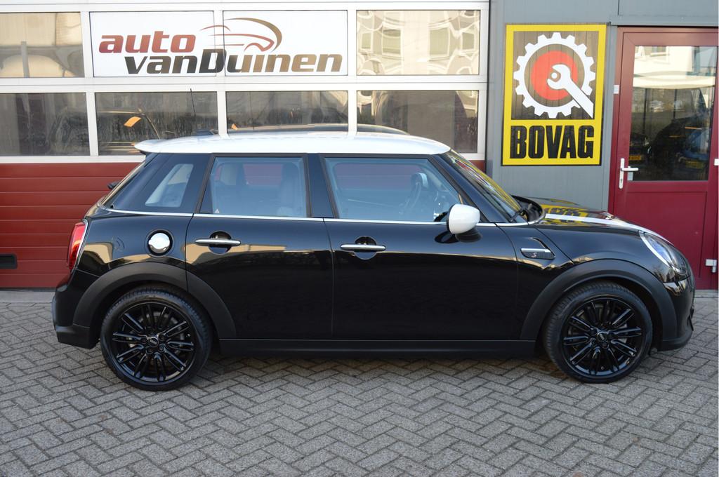 MINI Mini 2.0 Cooper S Classic O.a: Navi, Clima, Cruise, Car, Voorwielaandrijving, 1998 cc, Gebruikt, 4 cilinders