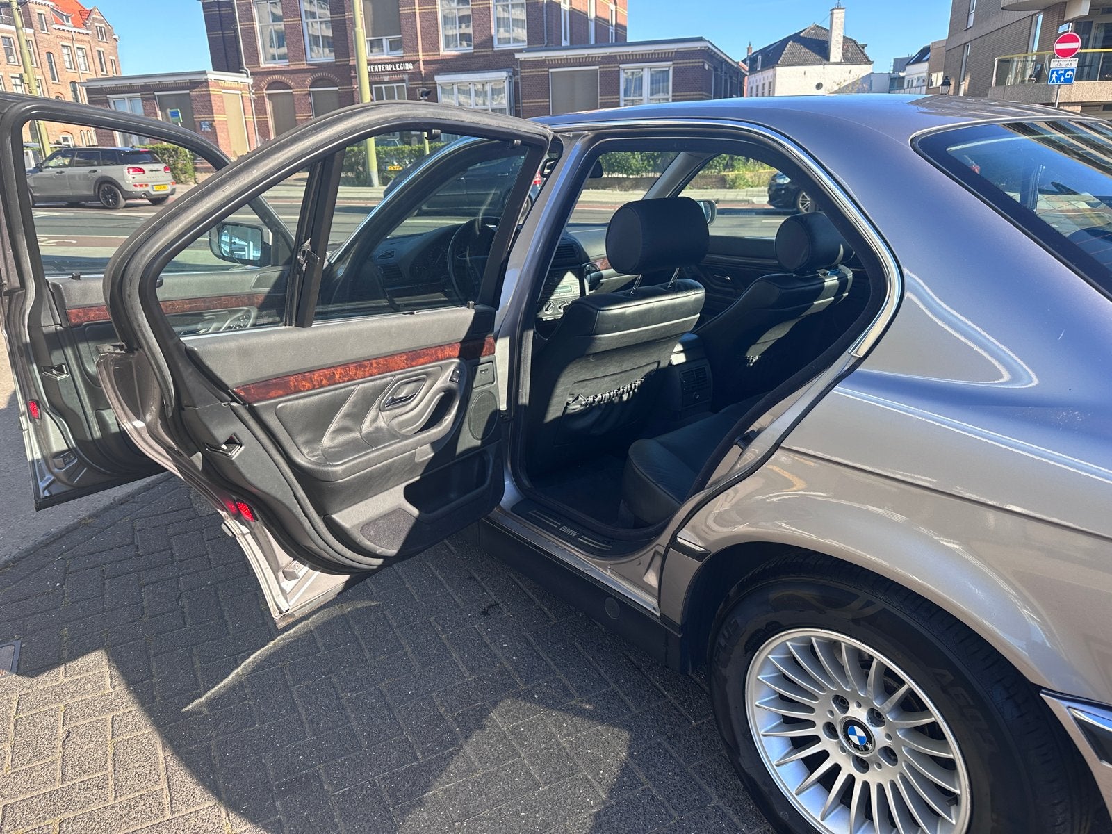 BMW 7-Serie 3.0 I 730 V8 AUT E2 1994 Grijs, Auto's, BMW, Automaat, Achterwielaandrijving, 8 cilinders, Particulier