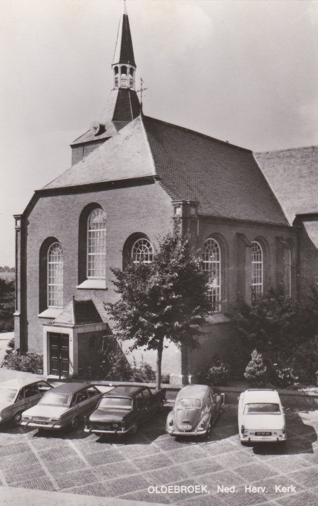 oldebroek  ned herv kerk  met  auto s, Ophalen of Verzenden, Voor 1920, Noord-Brabant