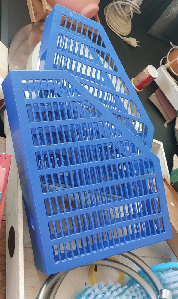 GRATIS twee Tijdschrifthouders, Huis en Inrichting, Ophalen