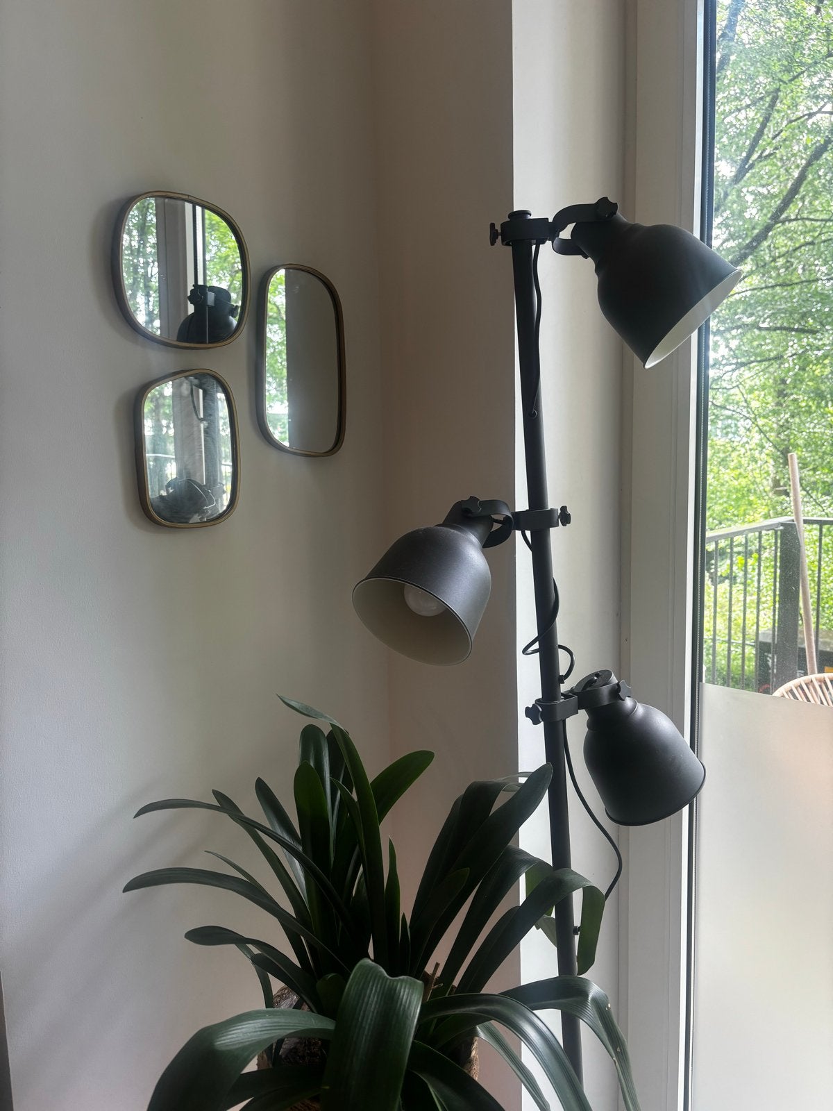 IKEA Hektar staande lamp met 3 spots, Ophalen, Grijs, E27 (groot), Zo goed als nieuw