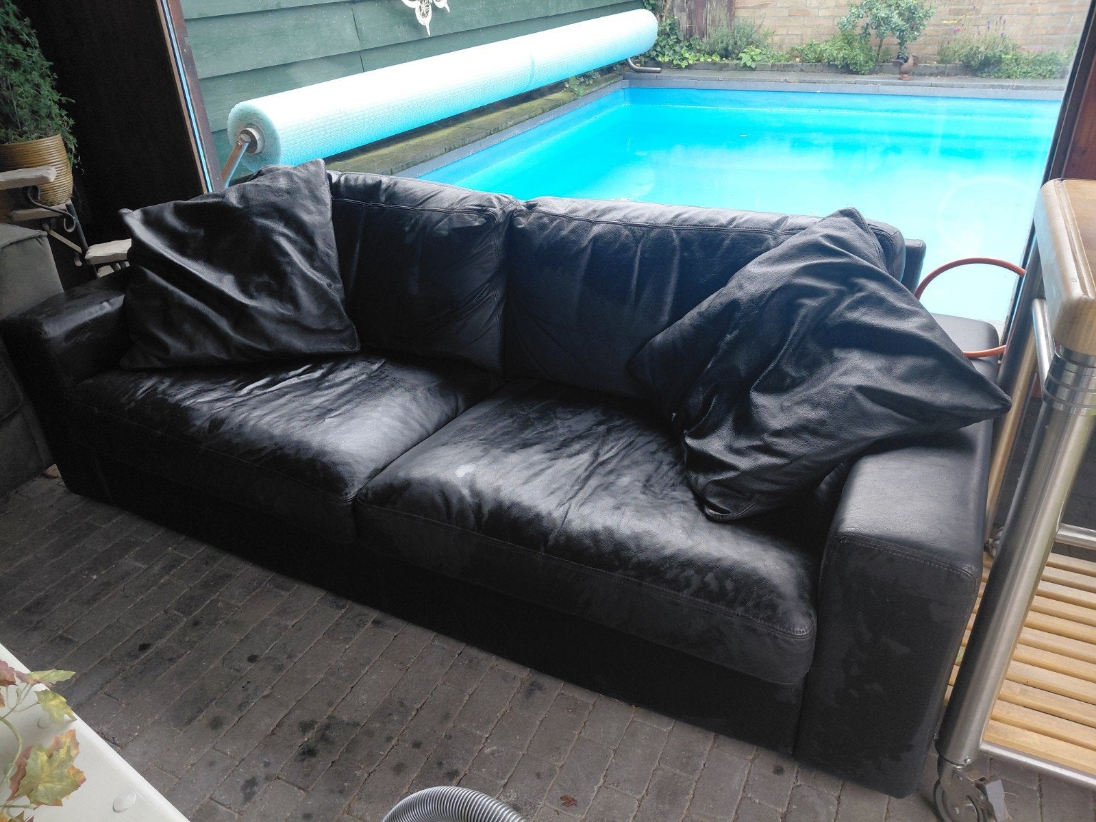 GRATIS zwart leren bank, Ophalen, Gebruikt, Tweepersoons, 200 tot 250 cm