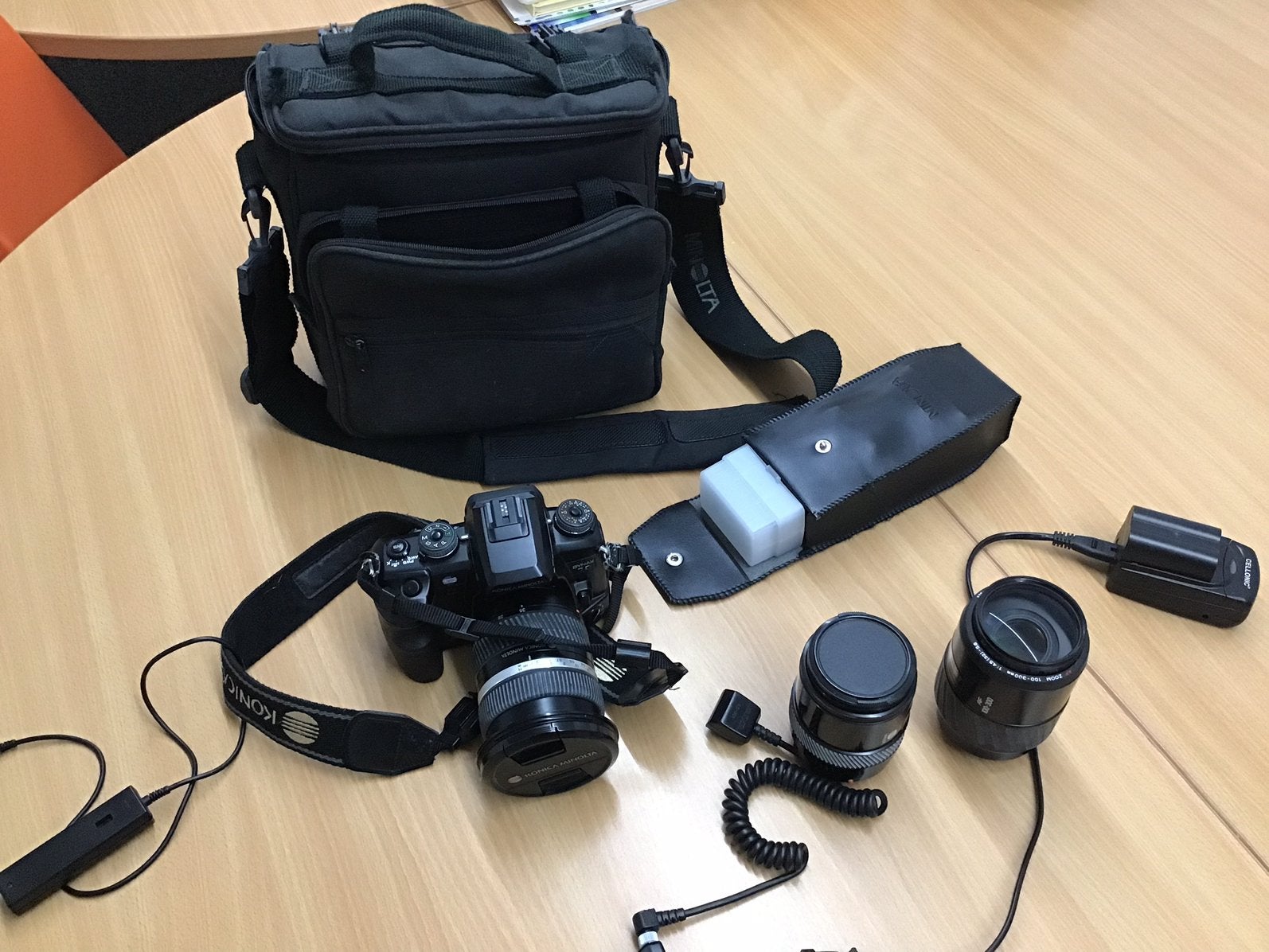 Konica Minolts Dynax7D lens Zoom 17-35 mm 1:28 plus 2 lenzen, Ophalen, Gebruikt, 8 keer of meer