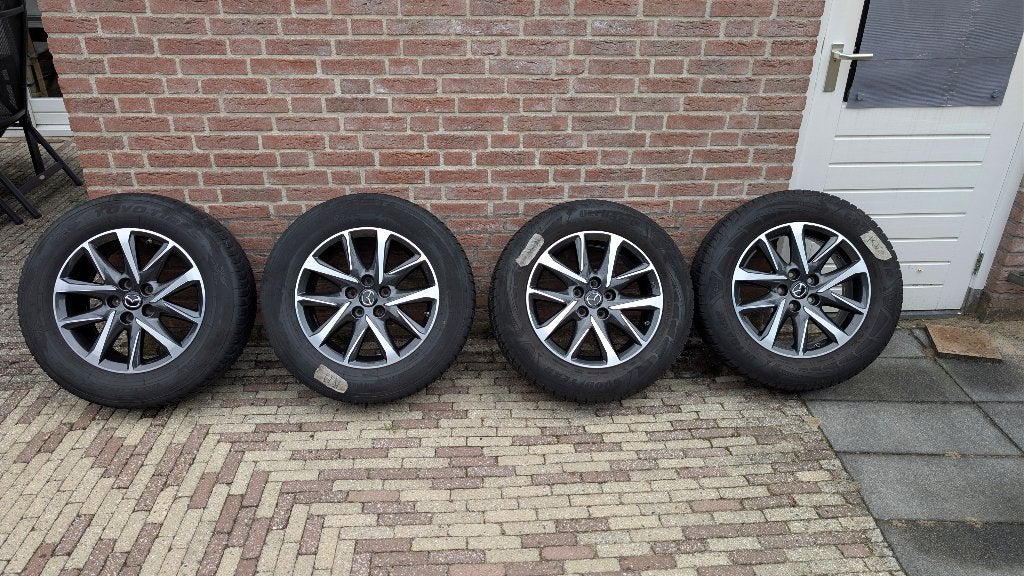 Mazda CX5 17 inch velgen met 225/65R17 banden, Auto-onderdelen, Ophalen, Gebruikt, Banden en Velgen, 17 inch