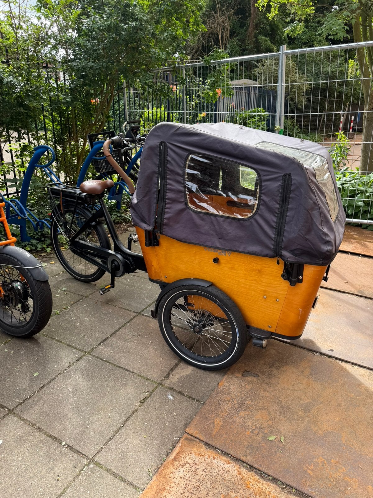 elektrische bakfiets, Ophalen of Verzenden, Zo goed als nieuw, 4 kinderen of meer