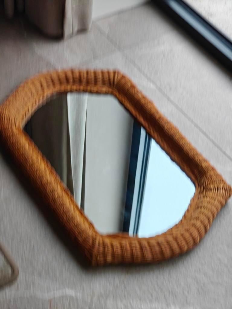 Vintage rotan spiegel, nette staat, rookvrij huis, Huis en Inrichting, Woonaccessoires | Spiegels, Ophalen, Zo goed als nieuw
