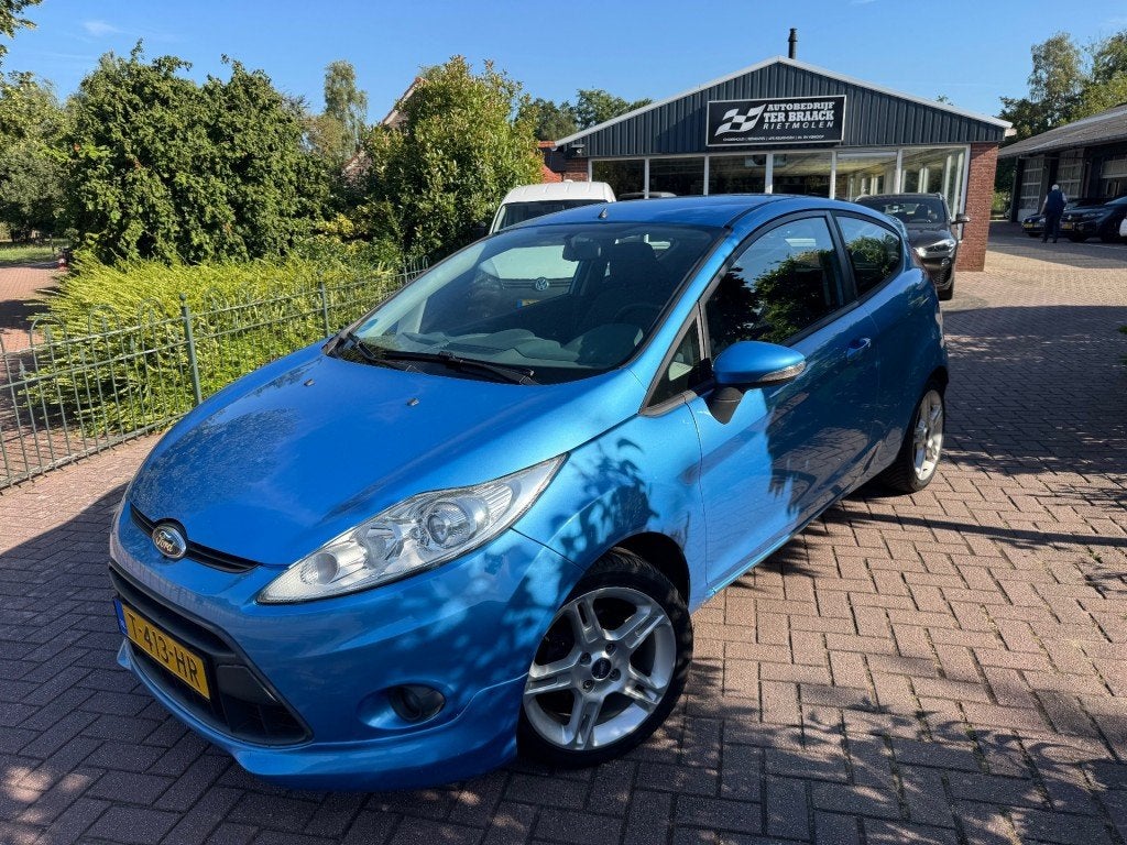 Ford FIESTA 1.4*Nette Auto*Airco*Sport, Auto's, Voorwielaandrijving, Gebruikt, 31 €/maand, 4 cilinders
