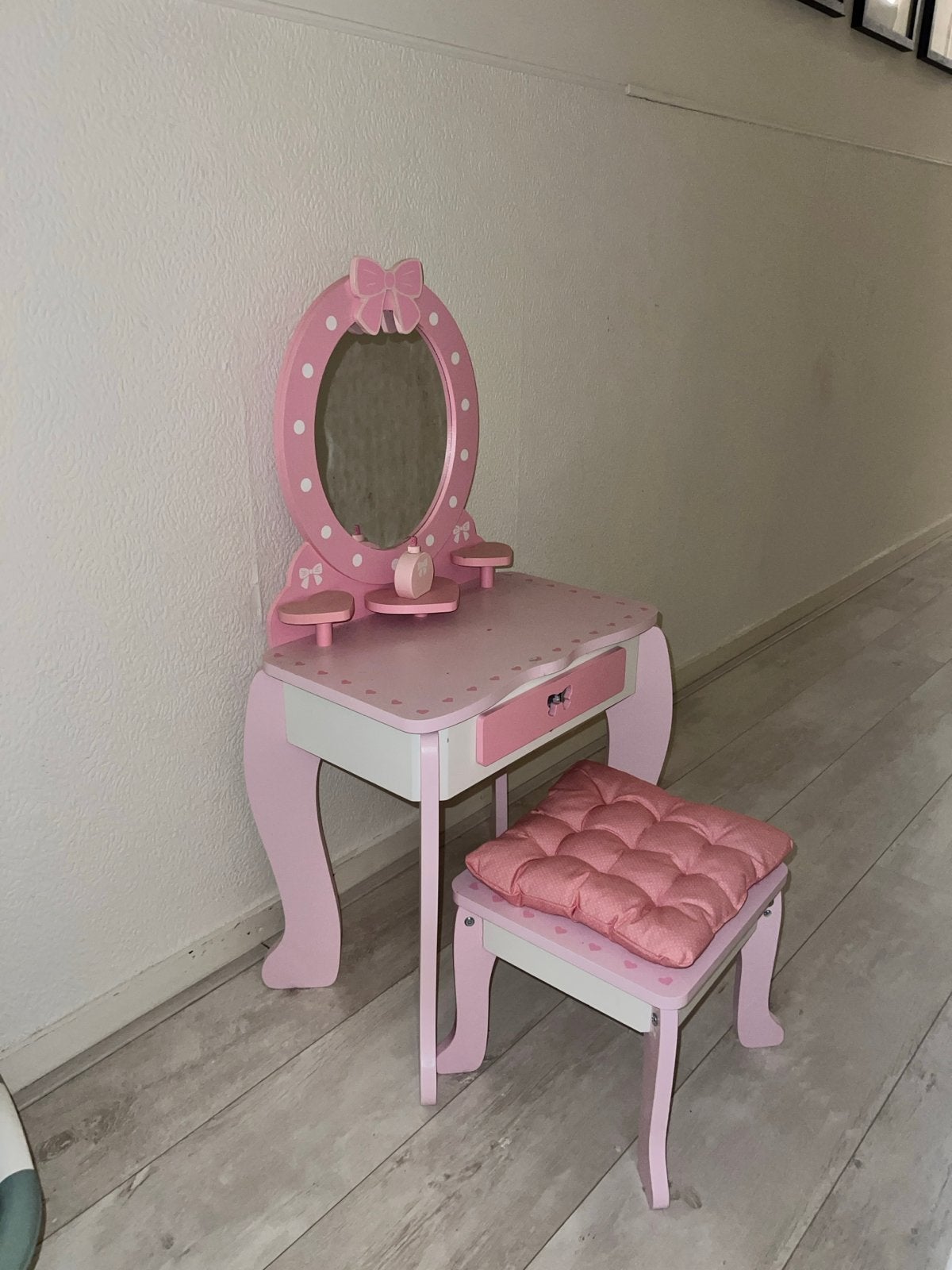 Roze kaptafel met krukje voor kinderen, Ophalen, Gebruikt