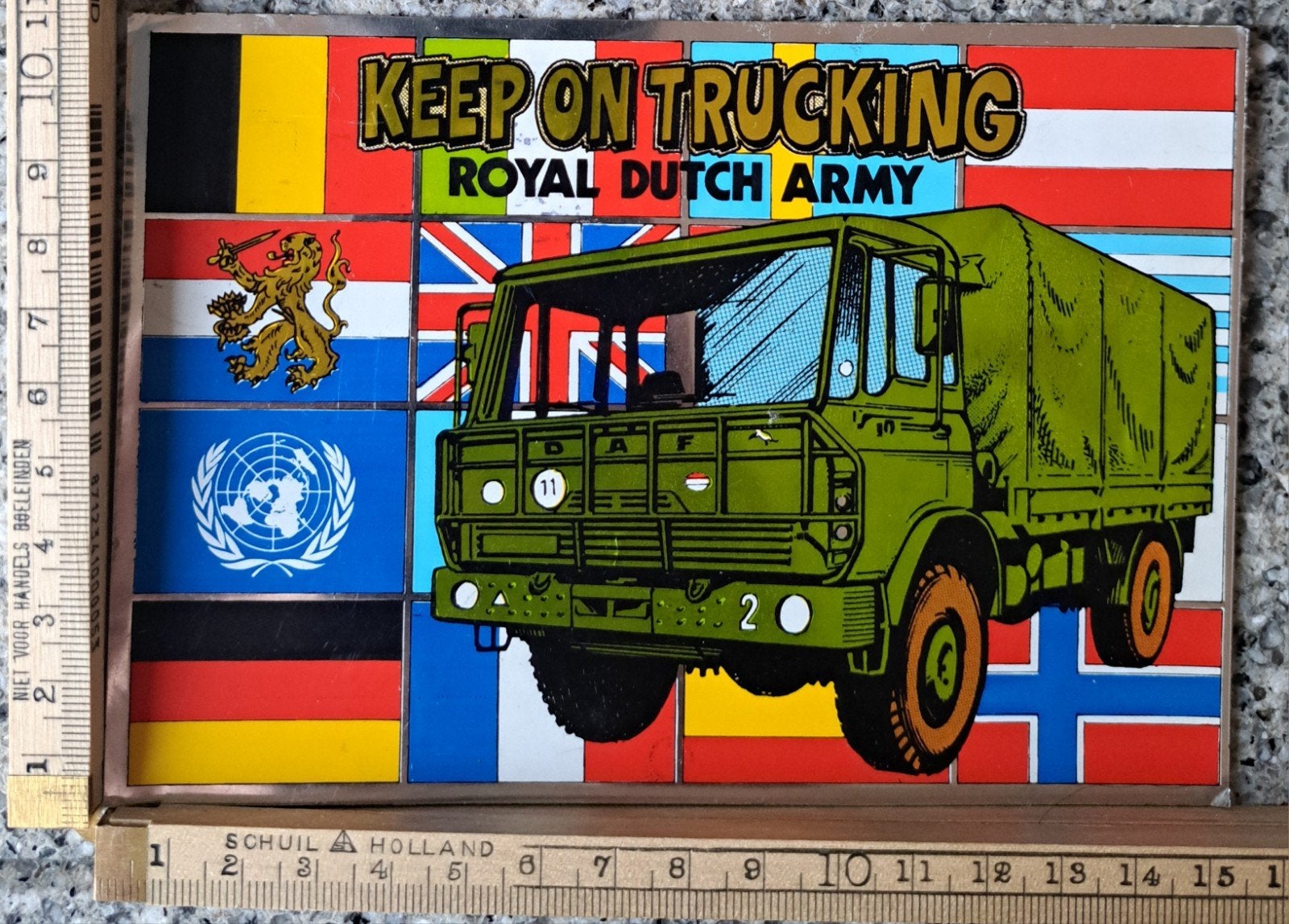 Vintage ansichtkaart Keep on trucking sticker, Ophalen of Verzenden, Zo goed als nieuw