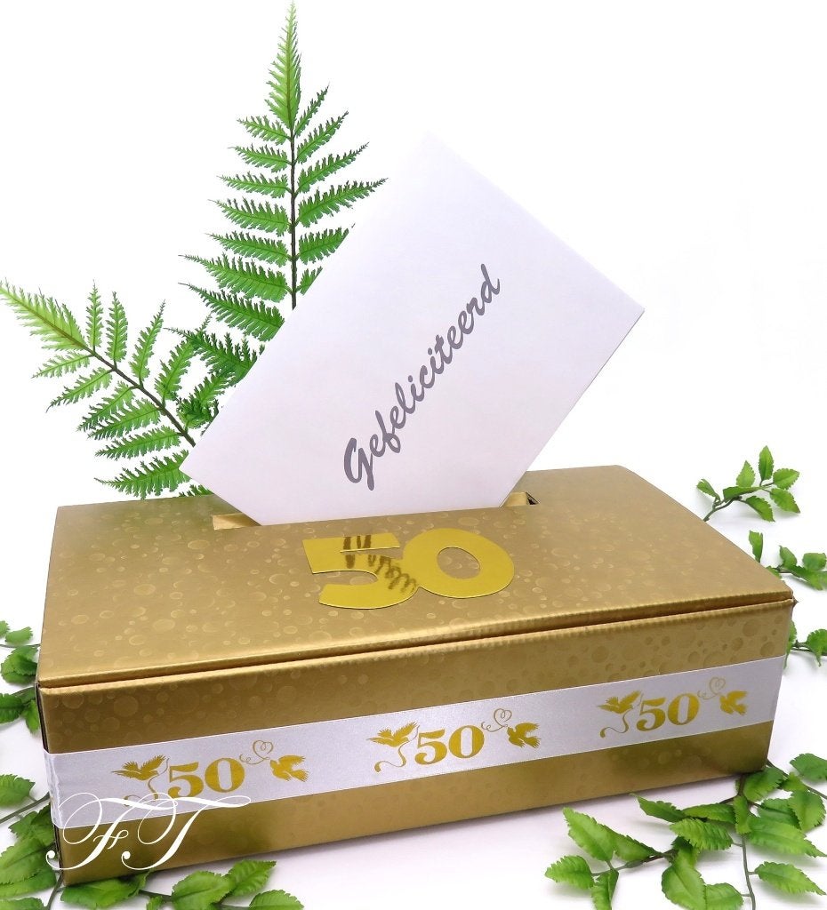 Schitterende gouden jubileum enveloppendoos., Hobby en Vrije tijd, Feestartikelen, Ophalen of Verzenden, Nieuw, Versiering, Geboorte of Huwelijk