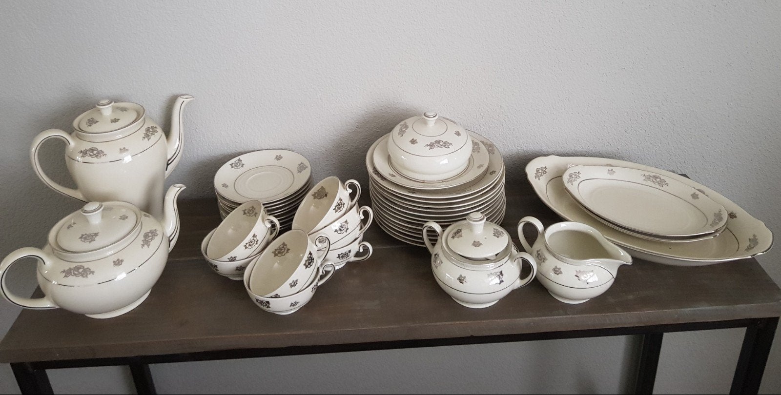 Mooi servies, Ophalen
