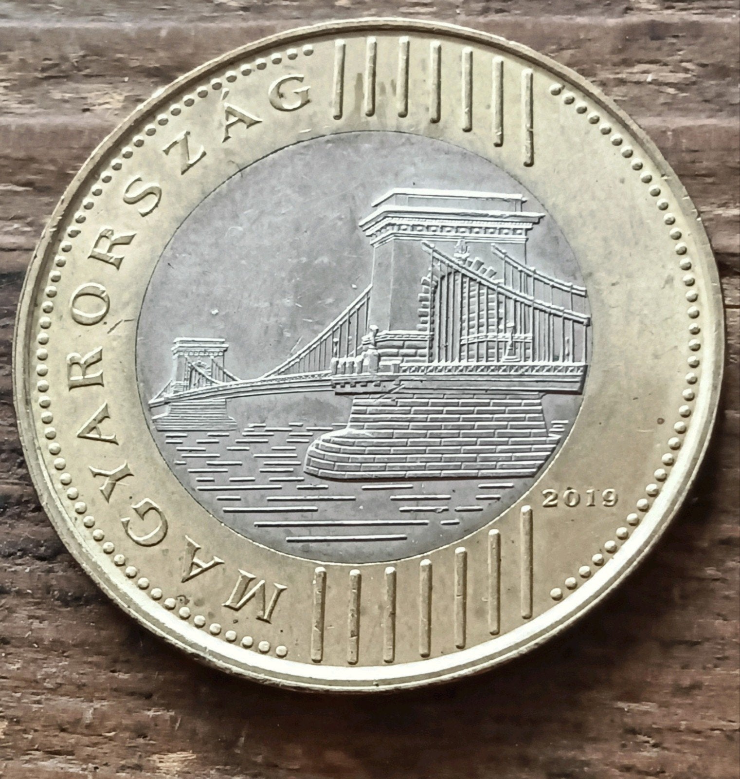 Hongaarse 200 Forint munt 2019 - Kettingbrug Boedapest, Ophalen of Verzenden, Hongarije, Losse munt