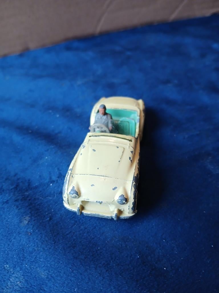 Triumph TR2. Dinky toys, Ophalen of Verzenden, Gebruikt, Auto, Dinky Toys