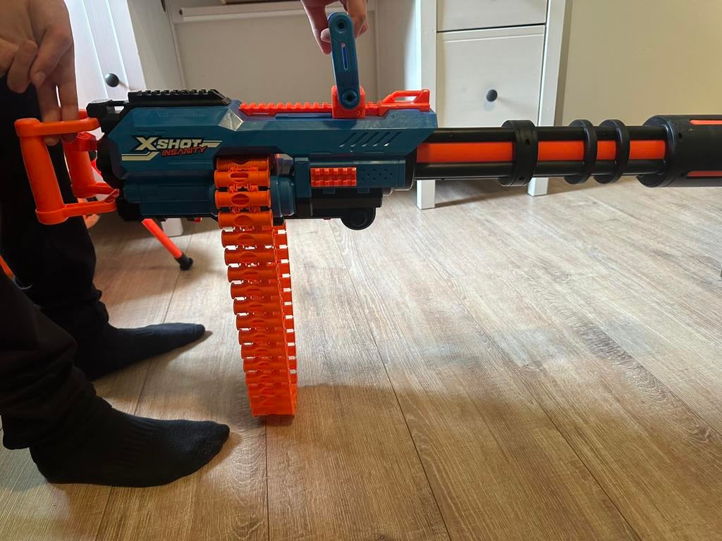 Automatische nerf met gratis pijlen, Ophalen of Verzenden, Zo goed als nieuw