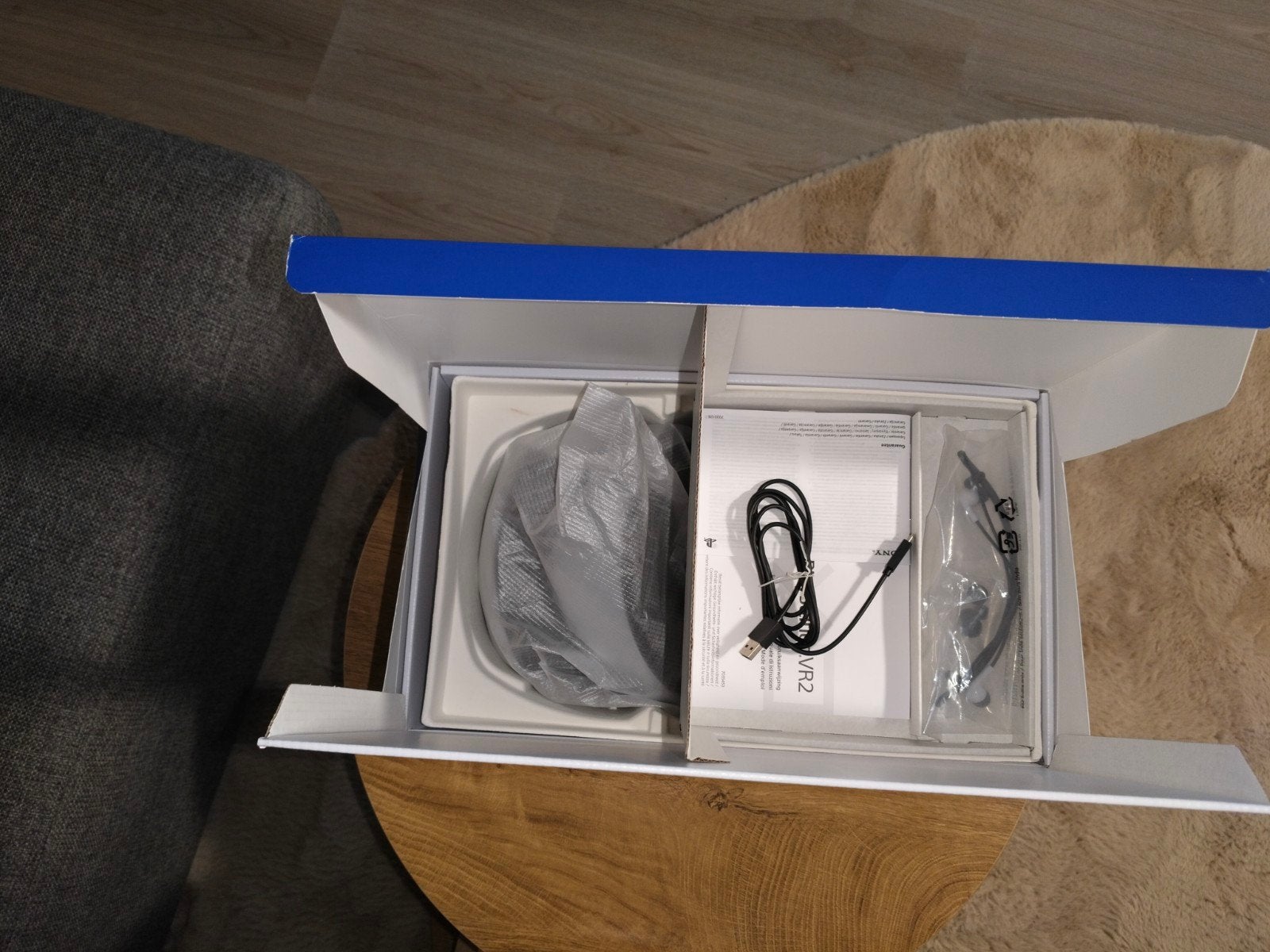 Sony PS5 VR2, Zo goed als nieuw! Originele verpakking, Spelcomputers en Games, Virtual Reality, Ophalen of Verzenden, Zo goed als nieuw