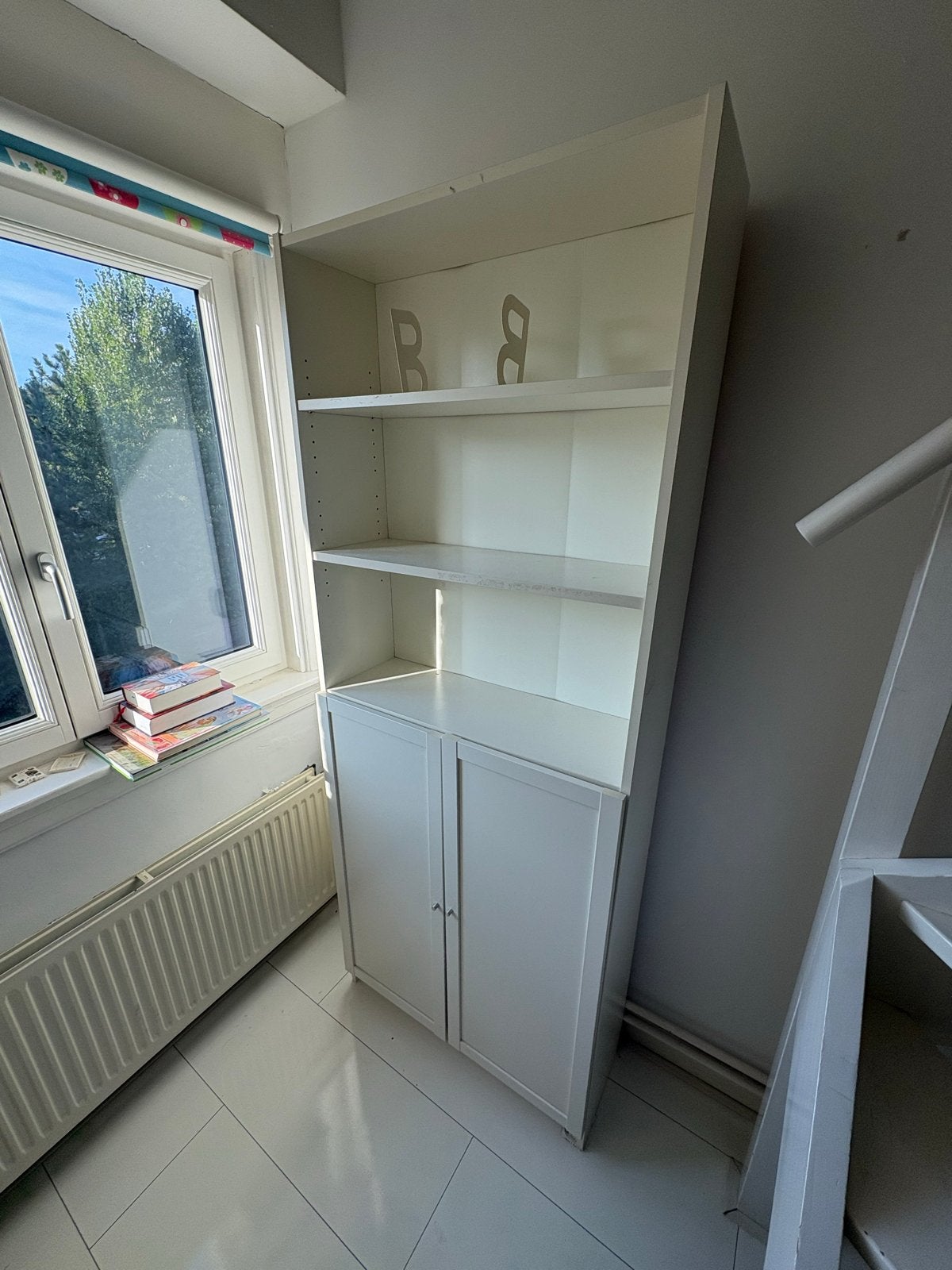 Billy boekenkast (IKEA) met 3 planken en 2 deurtjes, Huis en Inrichting, Ophalen, Gebruikt, 50 tot 100 cm, 150 tot 200 cm