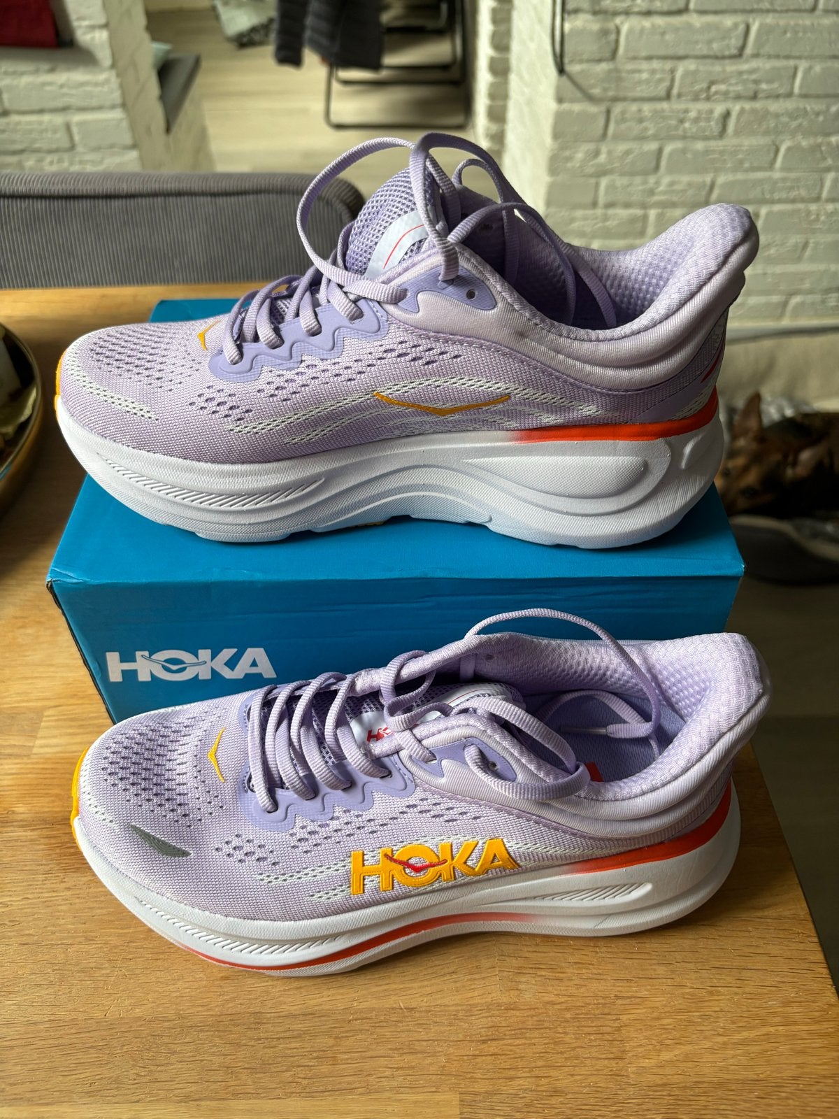 Hoka Bondi 9 hardloopschoenen - Nieuw, maat 39 1/3, Kleding | Dames, Ophalen of Verzenden, Nieuw, Overige kleuren, Sportschoenen