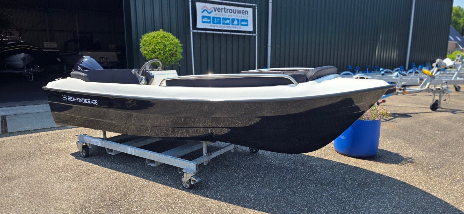 Nieuw model sea-finder 435 met jong gebruikte 9.8 pk Tohatsu, Ophalen, 10 pk, Nieuw, Zonnedek