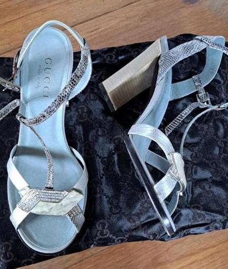 Gucci sandalen hoge hakken 37, Blauw, Sandalen of Muiltjes, Ophalen of Verzenden, Gucci