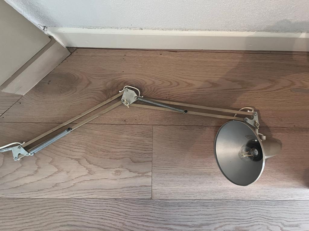 Vintage industriële lamp bureaulamp wandlamp - Verstelbaar, Huis en Inrichting, Lampen | Wandlampen, Ophalen of Verzenden, Gebruikt