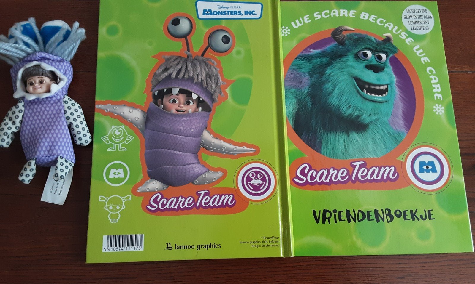 Monsters en Co Vriendenboekje monster knuffel. Disney Pixar, Ophalen of Verzenden, Overige figuren, Zo goed als nieuw, Papier, Kaart of Schrift